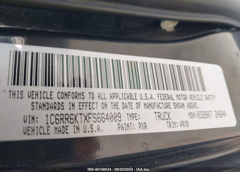 2015 RAM 1500 EXPRESS VIN: 1C6RR6KTXFS664009