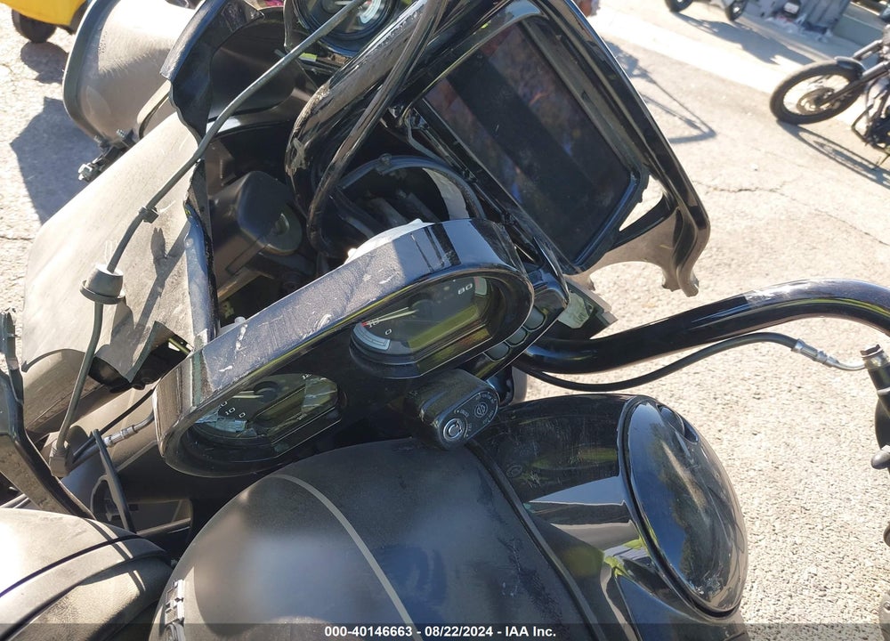 2021 HARLEY-DAVIDSON FLTRK VIN: 1HD1KZF21MB652243