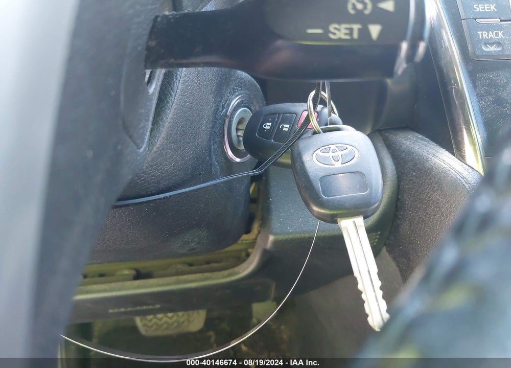 2013 TOYOTA CAMRY SE VIN: 4T1BF1FK9DU238560