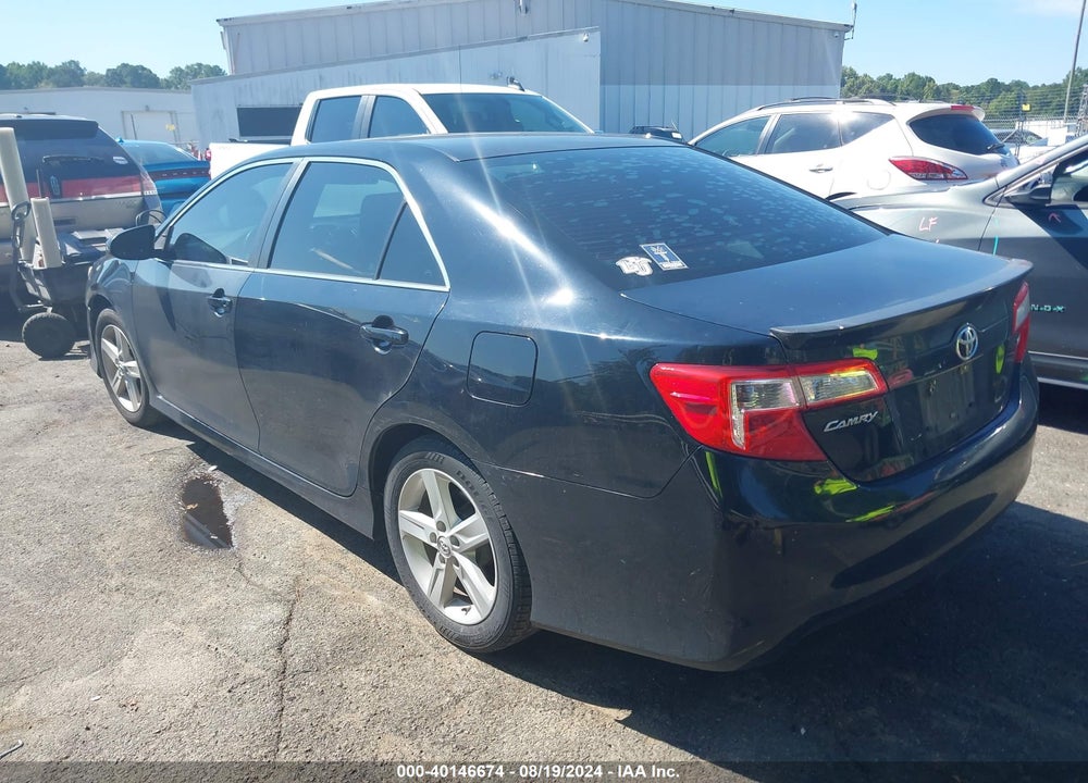 2013 TOYOTA CAMRY SE VIN: 4T1BF1FK9DU238560