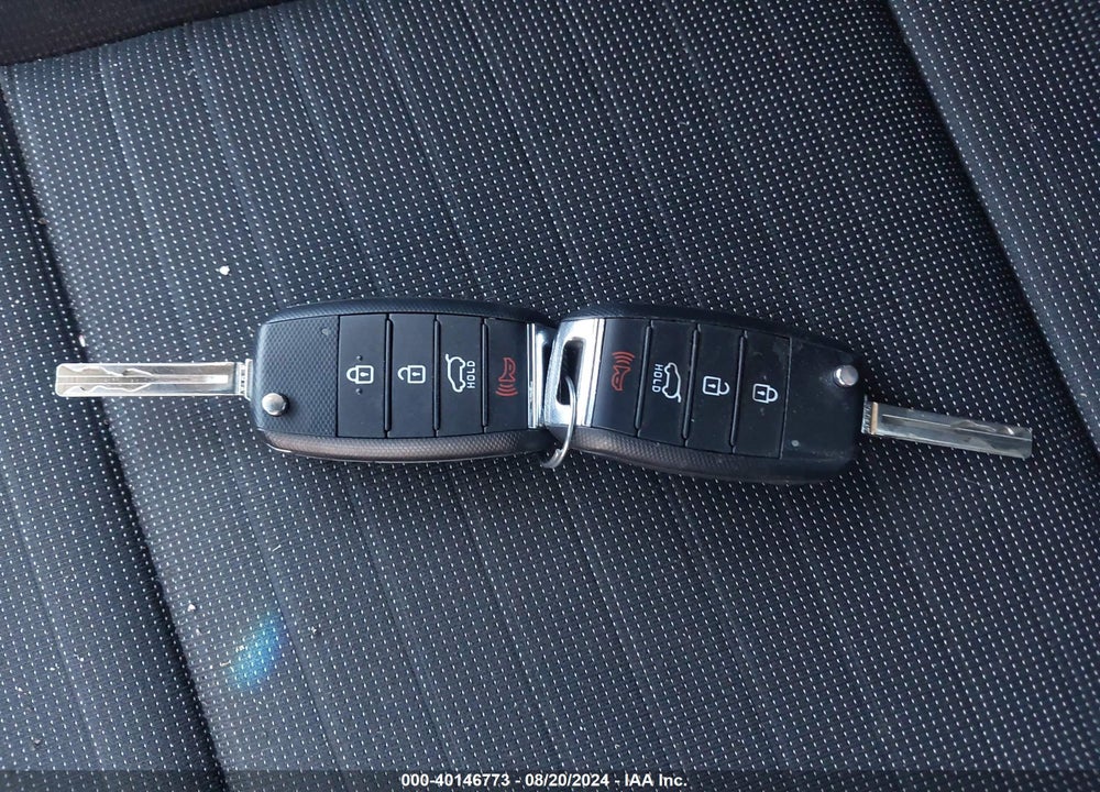 2018 KIA SPORTAGE LX VIN: KNDPMCAC0J7421559