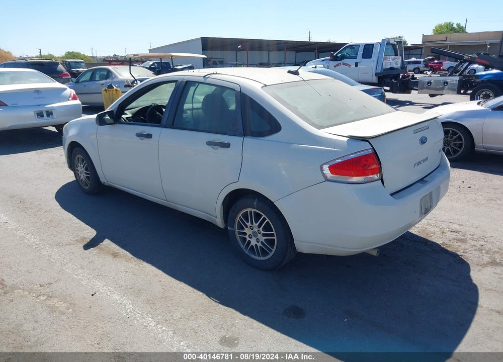 2011 FORD FOCUS SE VIN: 1FAHP3FN5BW198664