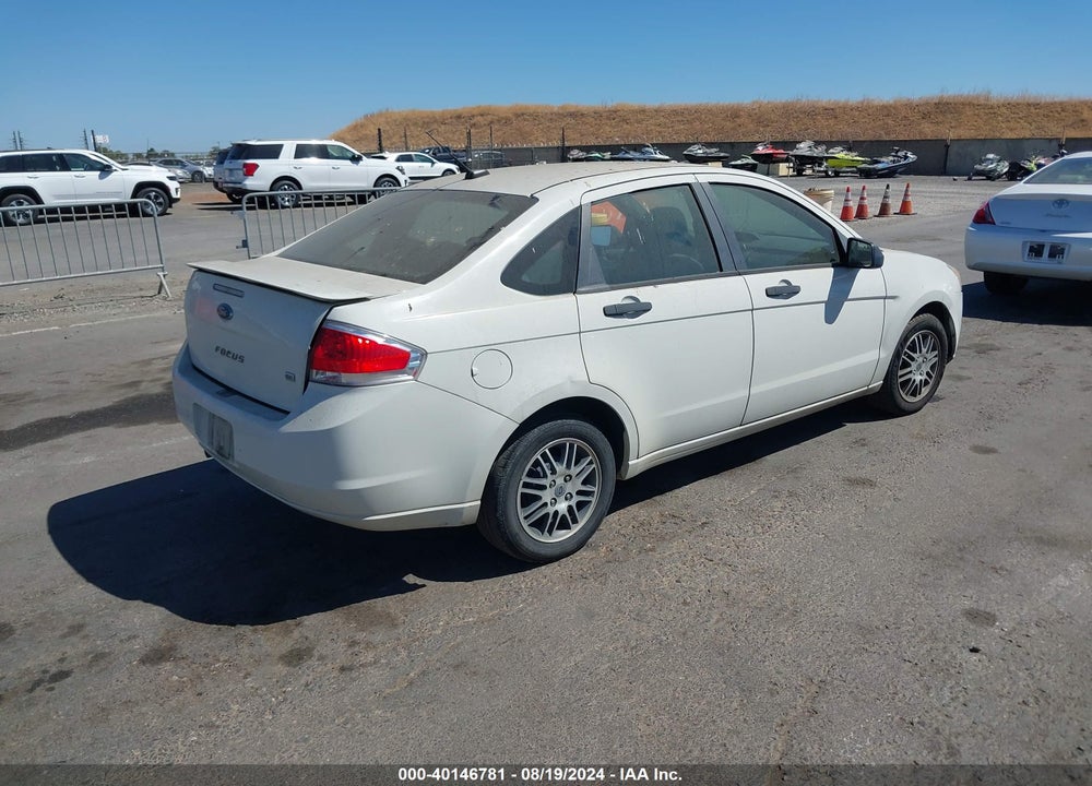 2011 FORD FOCUS SE VIN: 1FAHP3FN5BW198664