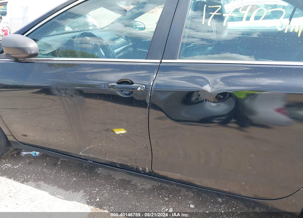 2016 TOYOTA CAMRY SE VIN: 4T1BF1FKXGU555784