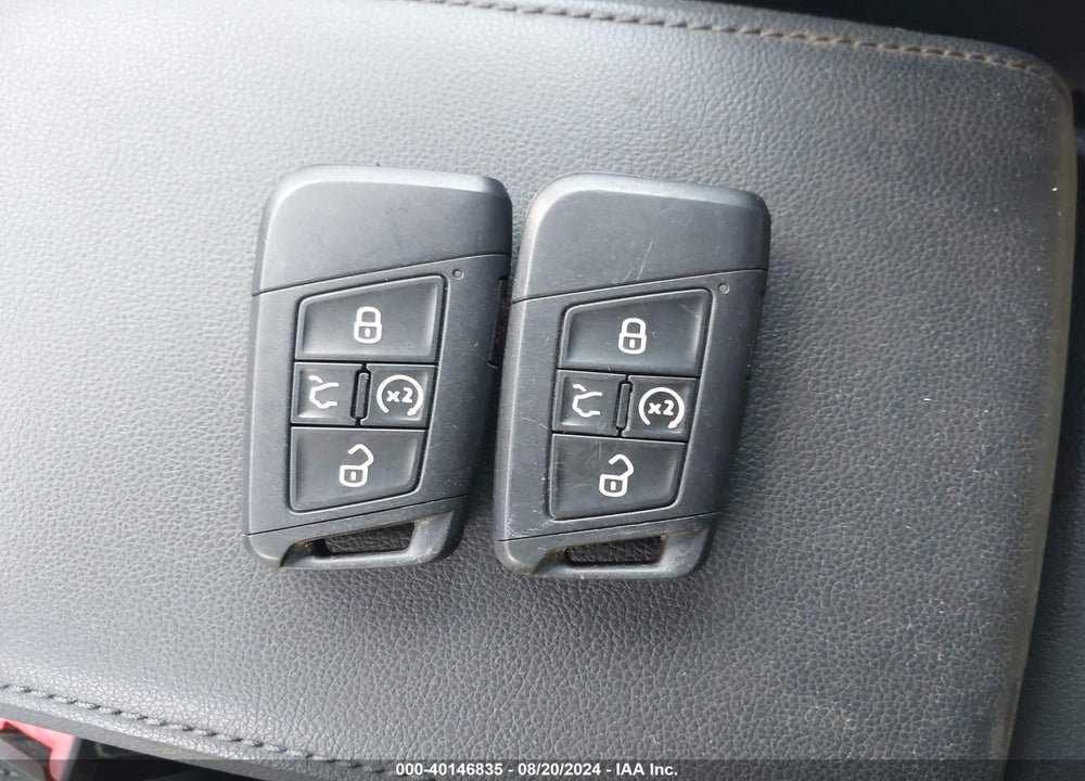 2019 VOLKSWAGEN TIGUAN 2.0T SE/2.0T SEL/2.0T SEL R-LINE/2.0T SEL R-LINE BLACK VIN: 3VV3B7AX3KM086840