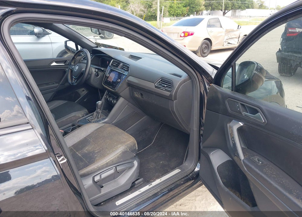2019 VOLKSWAGEN TIGUAN 2.0T SE/2.0T SEL/2.0T SEL R-LINE/2.0T SEL R-LINE BLACK VIN: 3VV3B7AX3KM086840