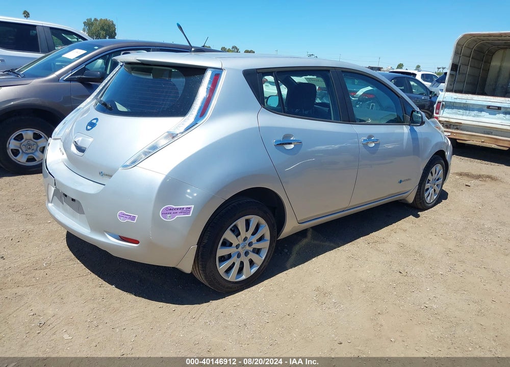 2013 NISSAN LEAF S VIN: 1N4AZ0CP9DC425620