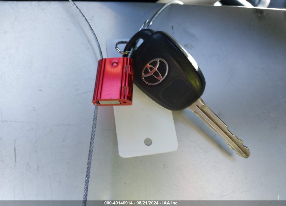 2014 TOYOTA COROLLA S PLUS VIN: 5YFBURHE5EP067952