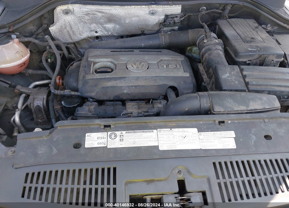 2012 VOLKSWAGEN TIGUAN SE VIN: WVGBV7AX2CW095110