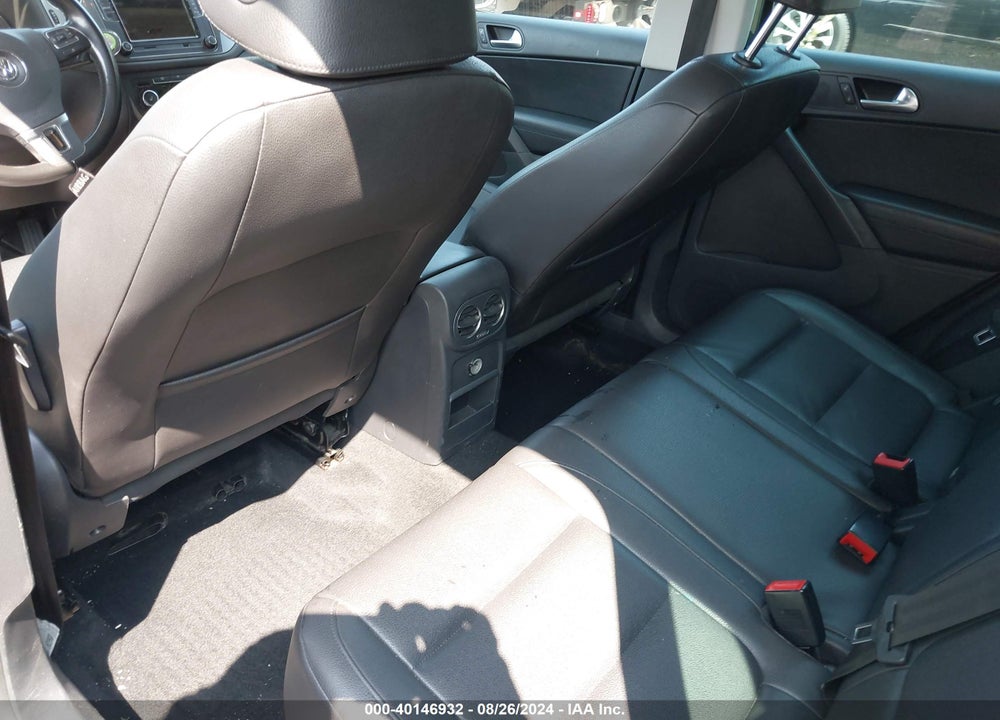 2012 VOLKSWAGEN TIGUAN SE VIN: WVGBV7AX2CW095110