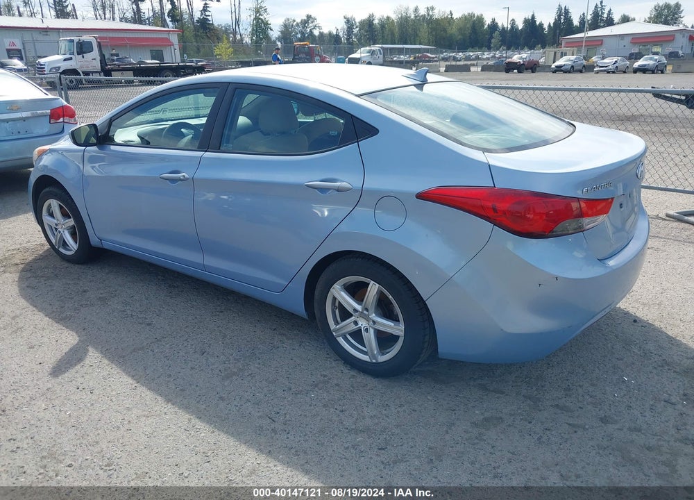 2013 HYUNDAI ELANTRA GLS VIN: KMHDH4AE0DU724695