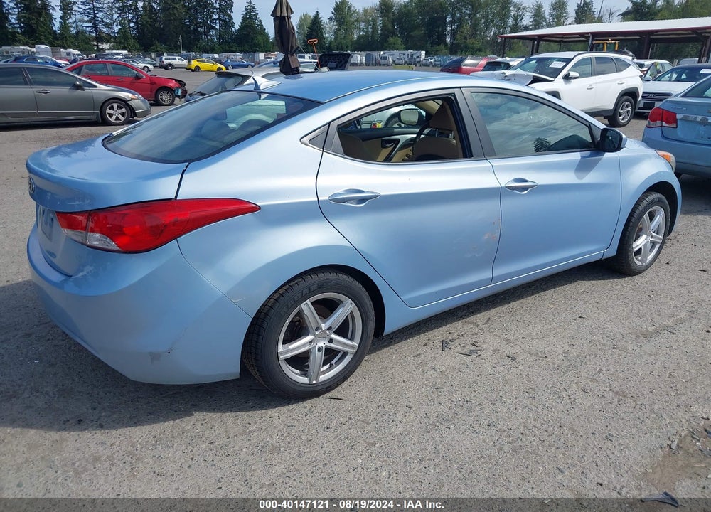 2013 HYUNDAI ELANTRA GLS VIN: KMHDH4AE0DU724695