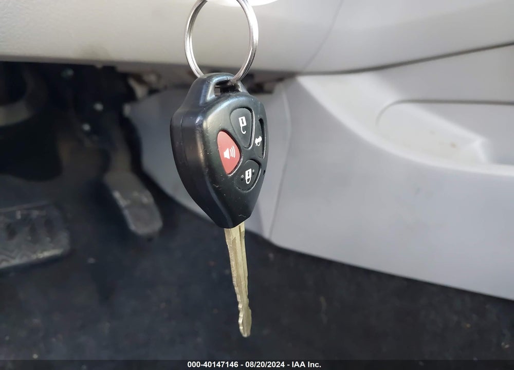 2009 TOYOTA COROLLA LE VIN: JTDBL40E79J015492