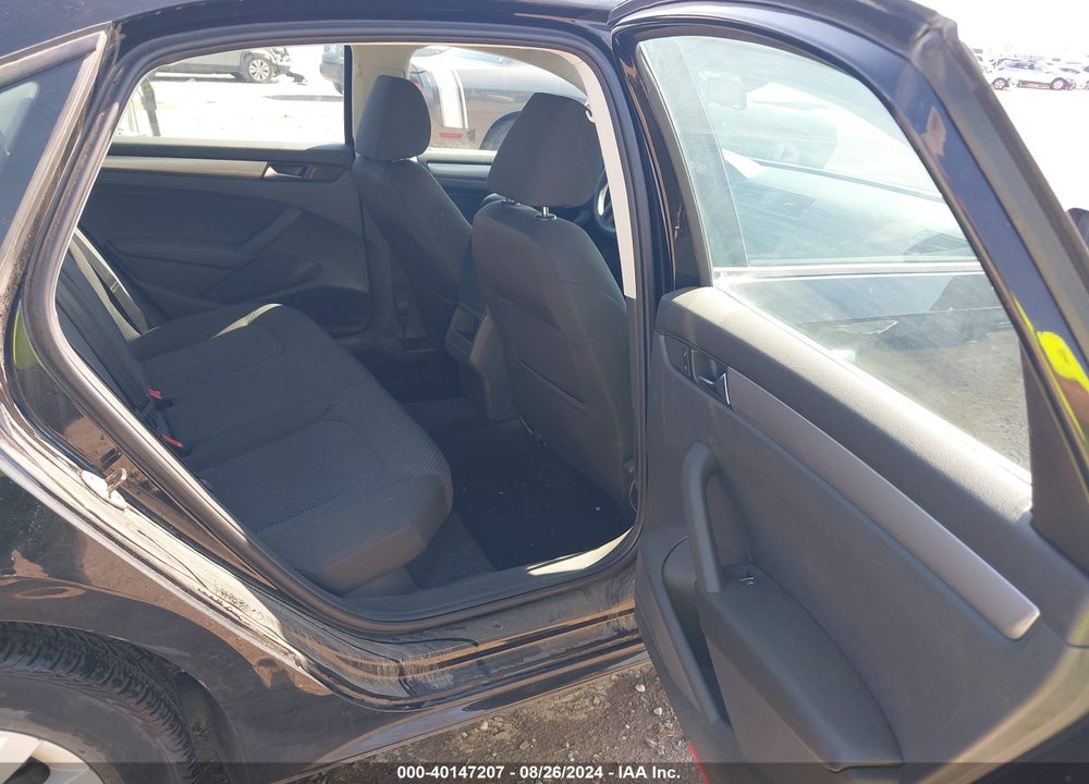 2012 VOLKSWAGEN PASSAT 2.5L S VIN: 1VWAH7A36CC087658