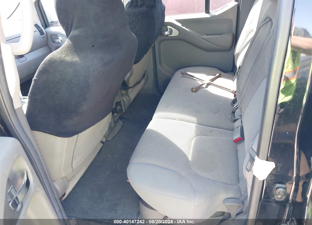 2005 NISSAN FRONTIER SE VIN: 1N6AD07W05C458238