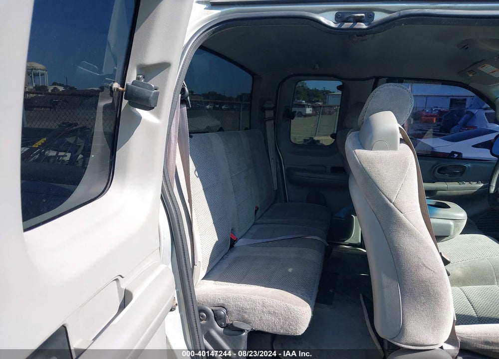 2002 FORD F-150 LARIAT/XL/XLT VIN: 1FTRX08L22KB15563