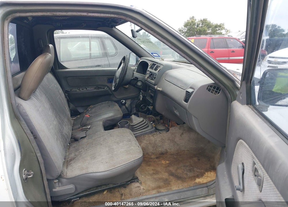 1998 NISSAN FRONTIER STANDARD/XE VIN: 1N6DD21S3WC335744