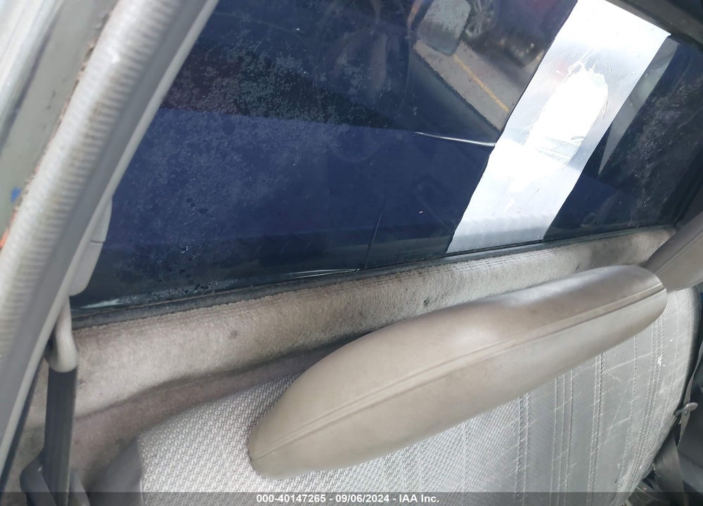 1998 NISSAN FRONTIER STANDARD/XE VIN: 1N6DD21S3WC335744