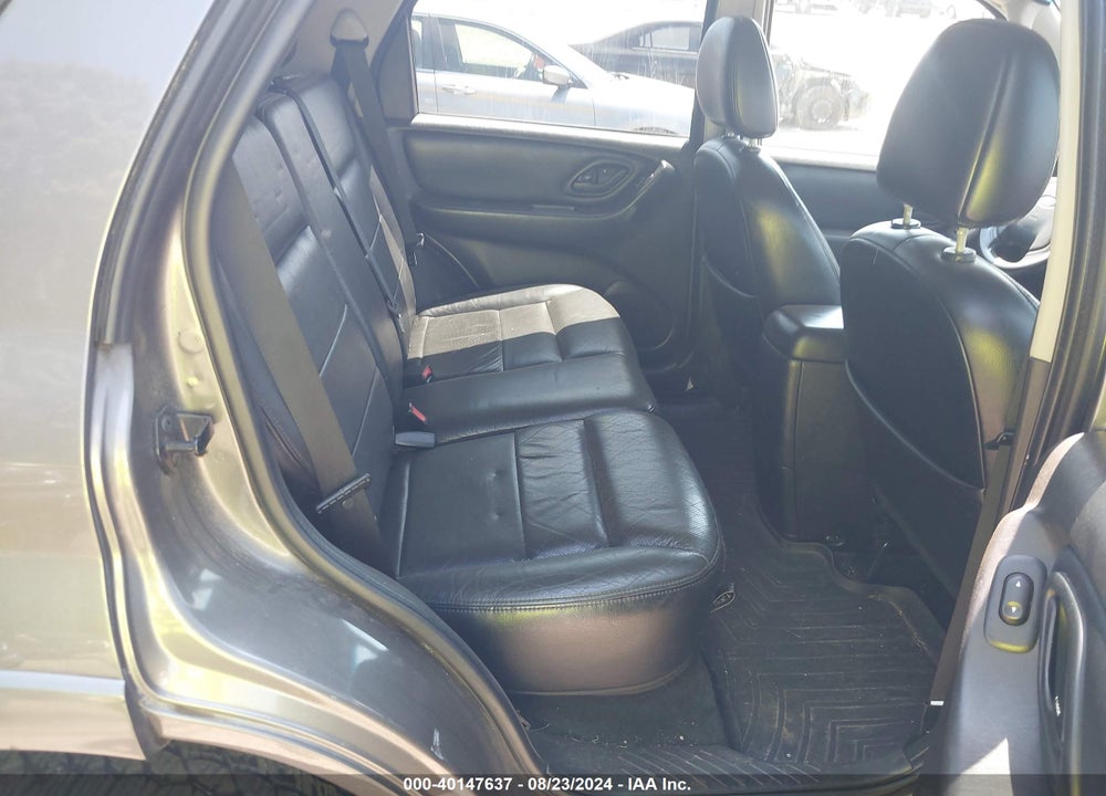 2005 FORD ESCAPE LIMITED VIN: 1FMCU04165KB09221