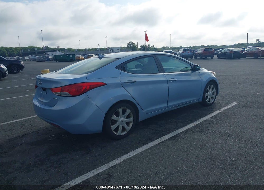 2011 HYUNDAI ELANTRA LIMITED (ULSAN PLANT) VIN: KMHDH4AEXBU094214