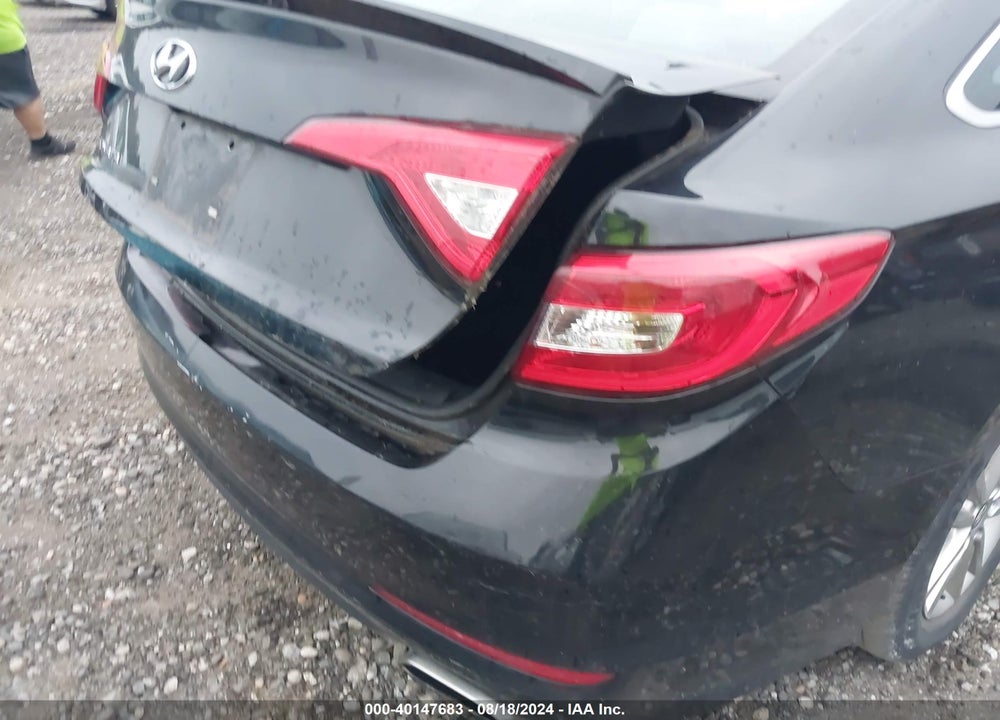 2016 HYUNDAI SONATA SE VIN: 5NPE24AF1GH280762