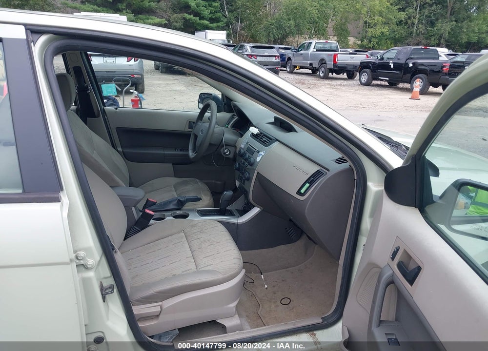 2010 FORD FOCUS SE VIN: 1FAHP3FN9AW134707