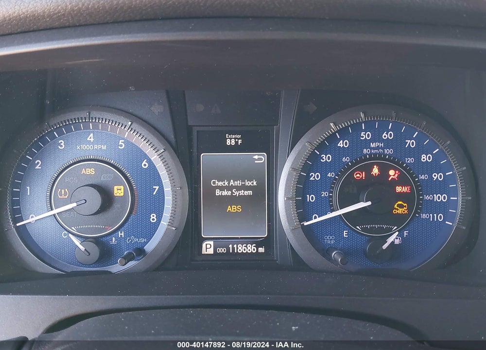 2017 TOYOTA SIENNA XLE 8 PASSENGER VIN: 5TDYZ3DC3HS786190