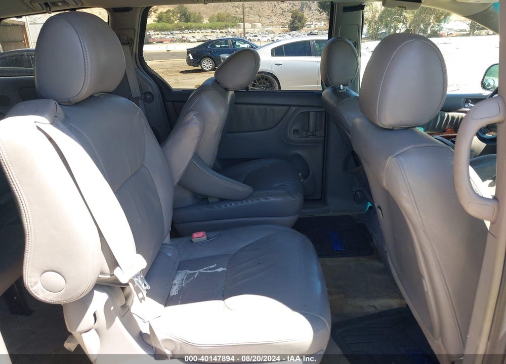 2005 TOYOTA SIENNA XLE VIN: 5TDZA22C35S296451