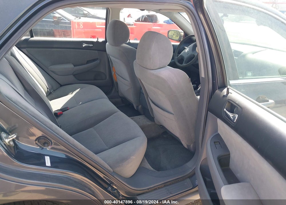 2005 HONDA ACCORD 2.4 LX VIN: 3HGCM56445G704683