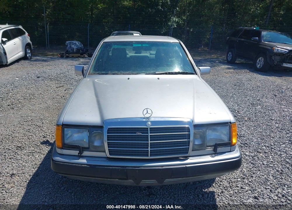 1993 MERCEDES-BENZ 300 E VIN: WDBEA32E4PB947682