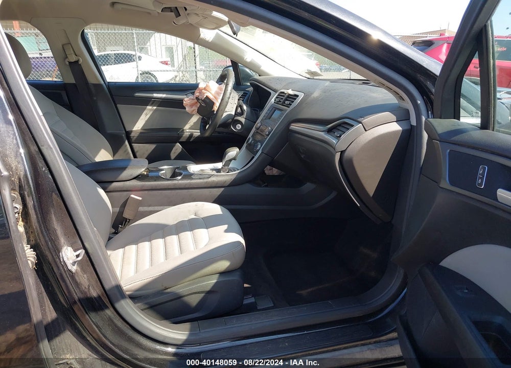 2014 FORD FUSION S VIN: 1FA6P0G78E5362747