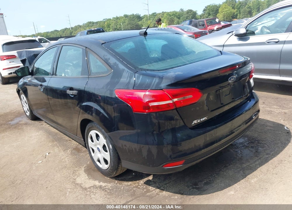2016 FORD FOCUS S VIN: 1FADP3E25GL242449