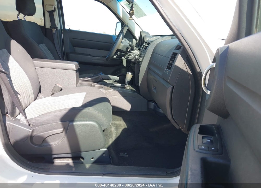 2010 NITRO DODGE  HEAT VIN: 1D4PT4GK4AW158279