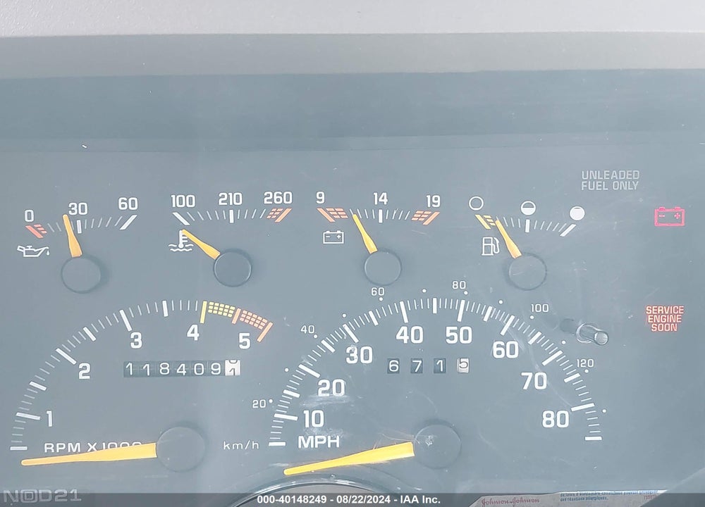1992 GMC SIERRA C1500 VIN: 1GTEC14K5NE528870