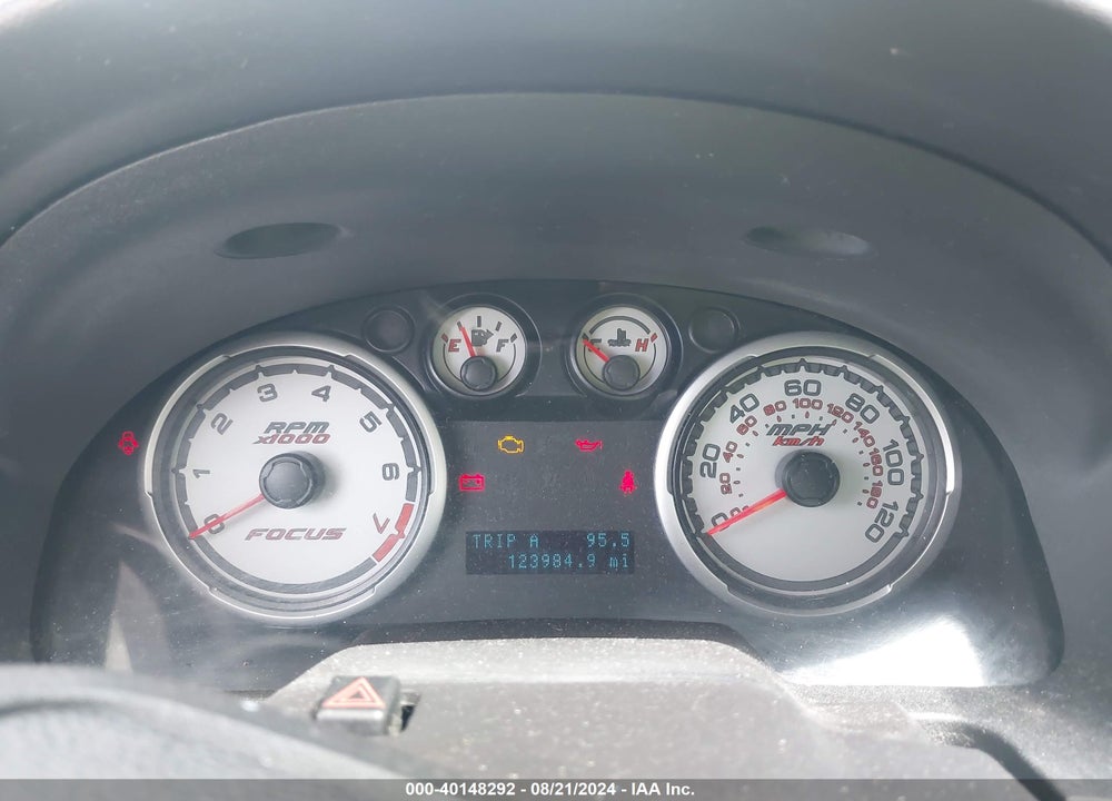2010 FORD FOCUS SE VIN: 1FAHP3FN4AW258030