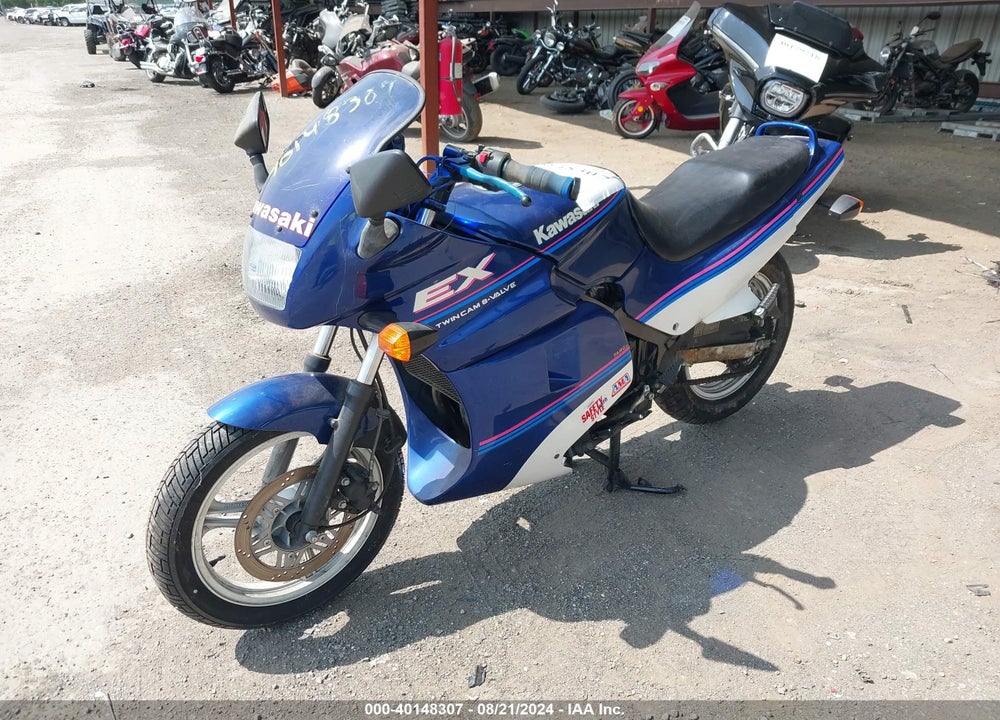 1990 KAWASAKI EX500 VIN: JKAEXVA10LA033756