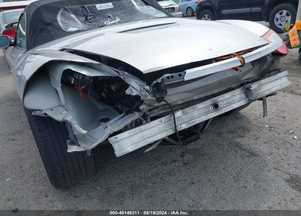 2001 PORSCHE BOXSTER VIN: WP0CA29881U625285