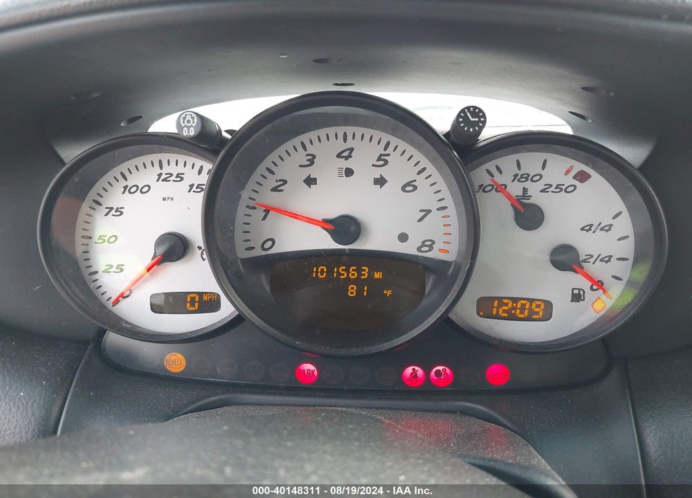 2001 PORSCHE BOXSTER VIN: WP0CA29881U625285