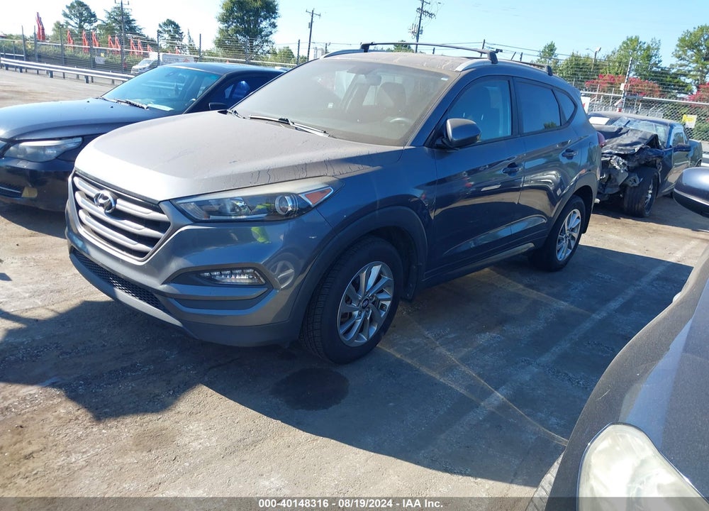 2016 HYUNDAI TUCSON SE VIN: KM8J33A42GU197136