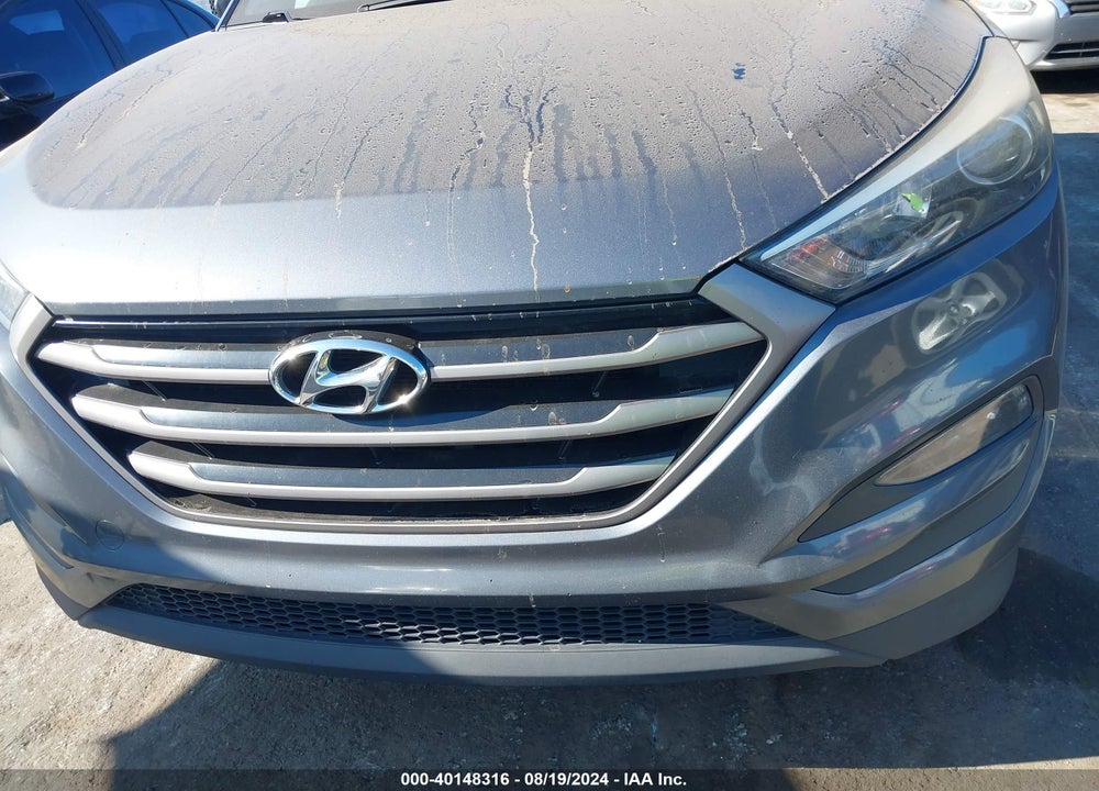 2016 HYUNDAI TUCSON SE VIN: KM8J33A42GU197136