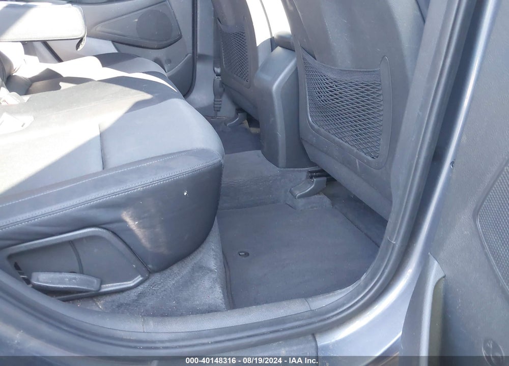 2016 HYUNDAI TUCSON SE VIN: KM8J33A42GU197136