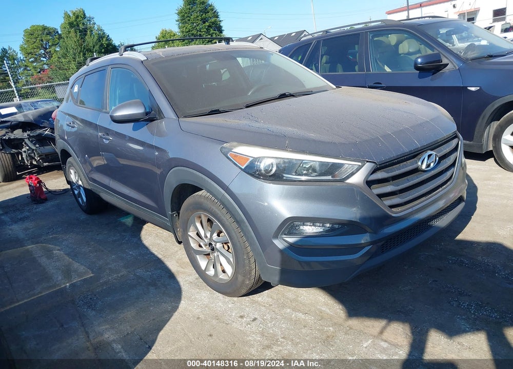 2016 HYUNDAI TUCSON SE VIN: KM8J33A42GU197136