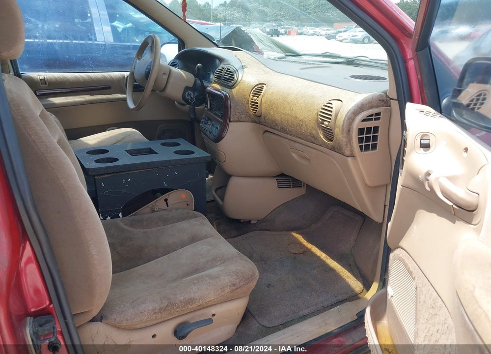 2000 CHRYSLER TOWN & COUNTRY LX VIN: 1C4GP44GXYB545700