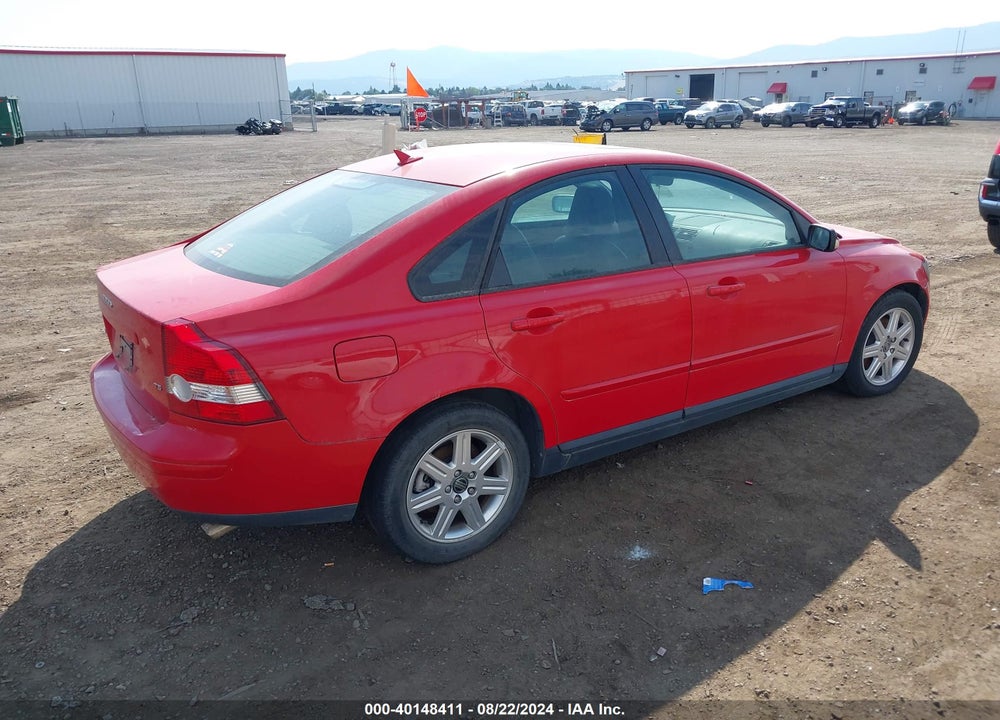 2004 VOLVO S40 T5 VIN: YV1MS682842010803