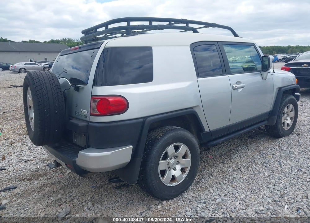2007 TOYOTA FJ CRUISER VIN: JTEBU11F170086821