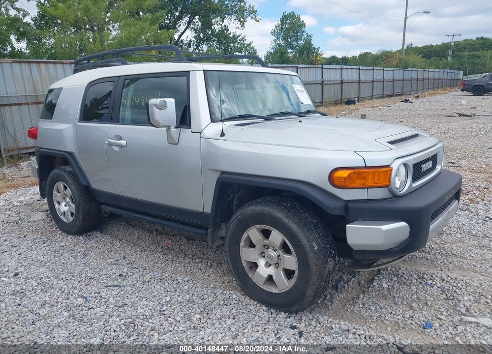 2007 TOYOTA FJ CRUISER VIN: JTEBU11F170086821