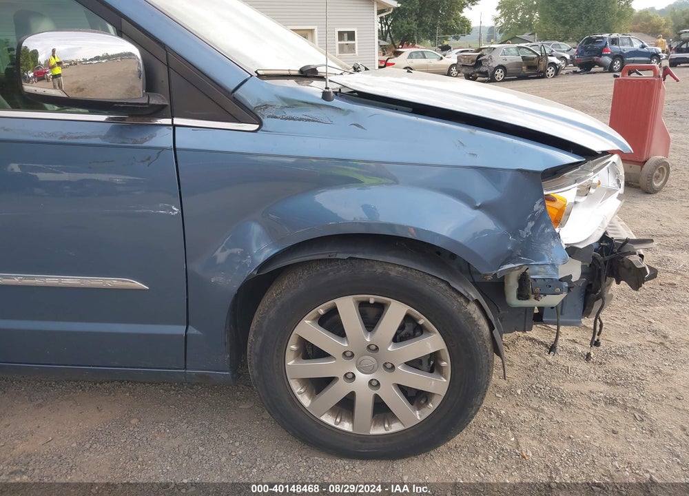 2012 CHRYSLER TOWN & COUNTRY VIN: 2C4RC1CG2CR169198