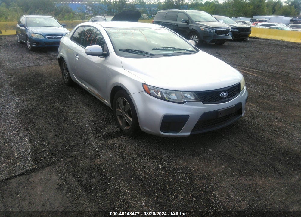 2010 KIA FORTE KOUP EX VIN: KNAFU6A20A5182284