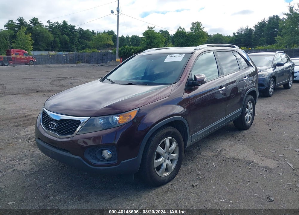 2013 KIA SORENTO LX VIN: 5XYKT4A69DG323263