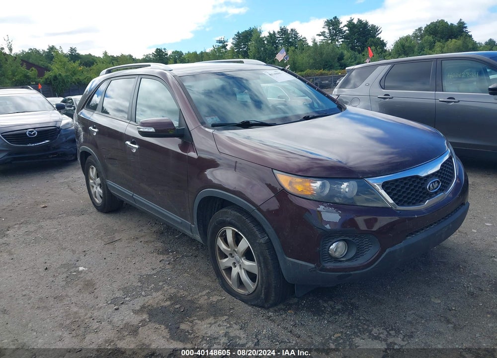 2013 KIA SORENTO LX VIN: 5XYKT4A69DG323263
